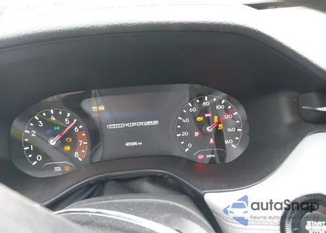 2022 Jeep Compass Limited 4X4 z USA, uszkodzony, nr VIN 3C4NJDCB8NT108917